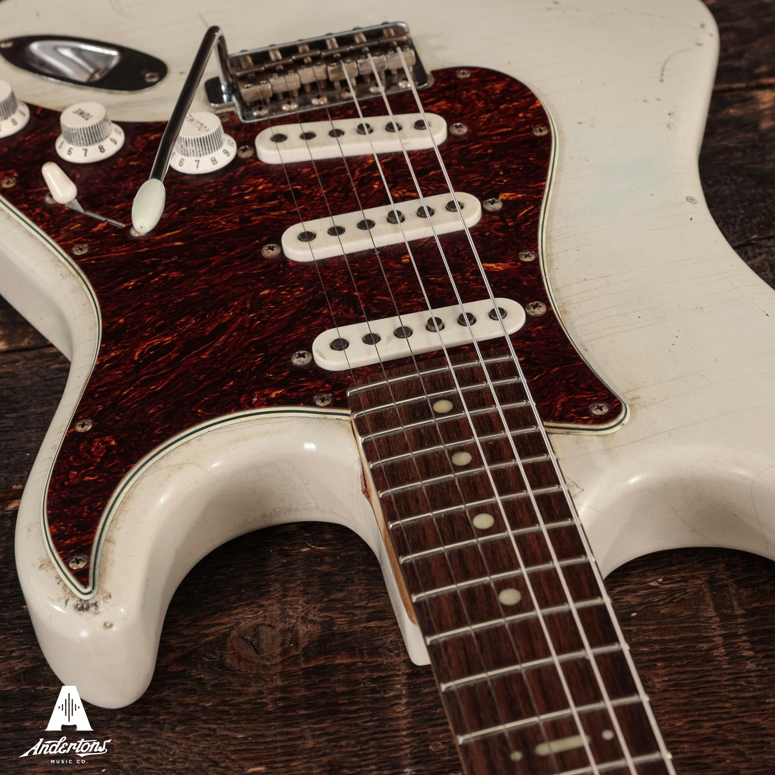 Hansen Guitars SStyle Electric Guitar in Polaris White Andertons